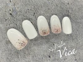 ワンカラー+ラメグラでオシャレ!