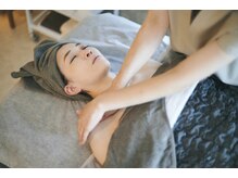 エルマノハナレ/オイル施術でリンパを流します