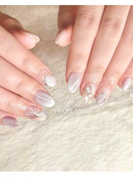 リッシュ トロワ(RICHE trois)/ちゅるミラーアートリボンネイル