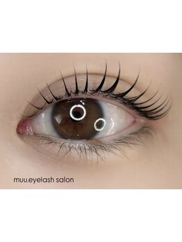 ナチュラル上品な目元にしたい