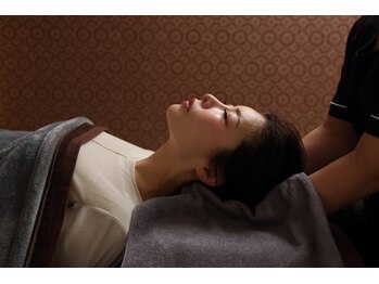 ドライヘッドスパ専門店　スイミンテラス廿日市店【12/1 NEW OPEN（予定）】/ドライヘッドスパ施術風景