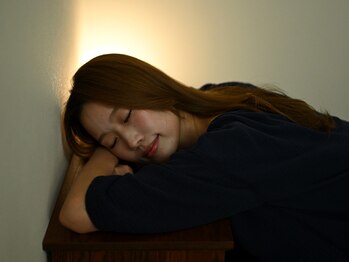 スウトハクの写真/夜22時まで営業◎お仕事終わりの「脳リセット」で休息を。手ぶらで立ち寄れる伏見桃山の隠れ家スパ。