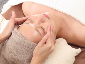 ミィ(Mii)/引き上げてスッキリお顔に☆