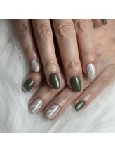 カリネイル(Calli nail)/4本アート