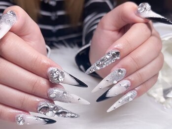 ネイルアルバ(Nail ALBA)の写真/今韓国系ギャルが大ブーム◎キラキラ&アート再現力に自信有◎3Dアート、ストーン付け放題するならALBAへ!!