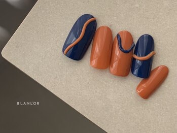ブランロール 中目黒店(Blanl'or)/オレンジ×ネイビーネイル