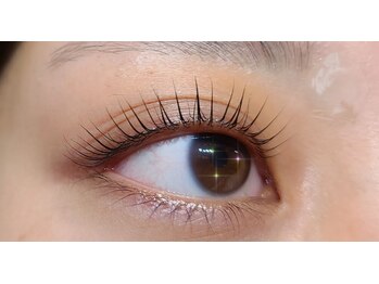 フーム(whom)/パリジェンヌラッシュリフト