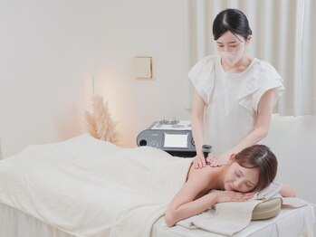 エスプリ(Esprit+)の写真/インディバで深部から温め代謝も免疫力もアップ！内臓の働きを整えてお体の不調を改善♪冷え性の方に◎