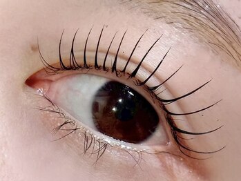 Makea福岡天神店【上下まつげパーマ/LEDマツエク/眉毛サロン】【2/28NEW OPEN(予定)】/束感まつげパーマ【福岡天神】