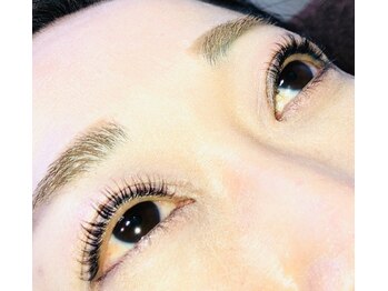 リリーネイル(Lily Nail)/まつげパーマ★コーティング付き