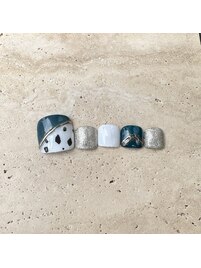 PG008608242