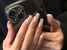 white / オーロラ