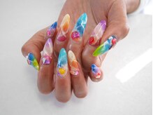ザネイルズ(The Nails)/カラフル天然石ネイル