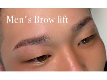 ラピス アメ村店(Lapis)の写真/【期間限定キャンペーン実施中】パリジェンヌブロウリフトで眉毛を整え褒められ顔に♪メンズ大歓迎◎