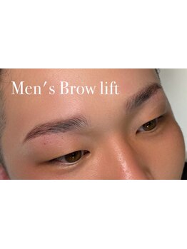 特別な日に合う華やかな目元にしたい