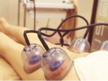 イーズ ミュゼ ららぽーと柏の葉の写真/凸凹脂肪分解&燃焼!リンパの流れ・血行を促進しデトックス◎『ボディ大改造★全身痩身体験コース¥5500』