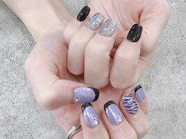 うるうるサテンフレンチネイル