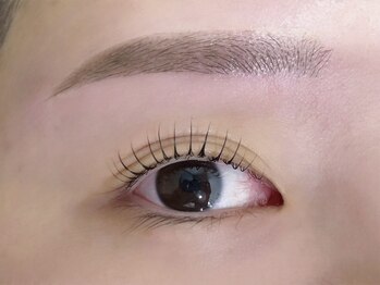 レーヴラグゼ(REVE LUXE)/ラッシュリフト&眉毛