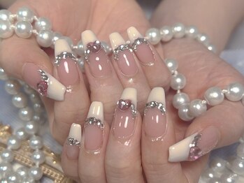 モアネイル 新宿/ワンホンフレンチネイル/新宿
