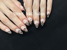 ヒョウ柄ネイル