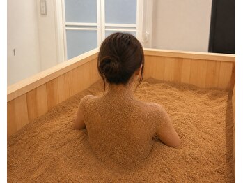 米ぬか酵素浴 福生の写真/夏こそ酵素浴で温活☆冷房による冷えを根本からケア！【タオル持参初回￥3800】