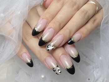 ワイドット(Y.)/フレンチネイル