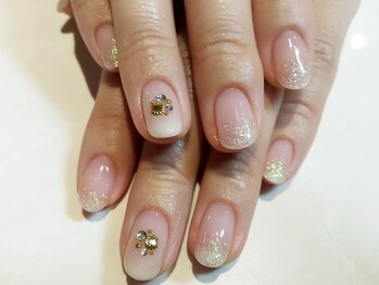 ネイルサロン ビアン(Nail Salon bian)/ラメグラデーション＋アート