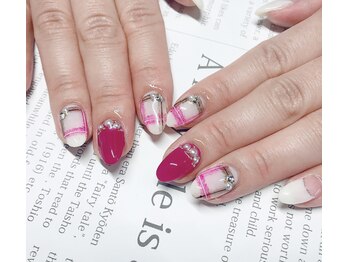 ピンクチェックネイル