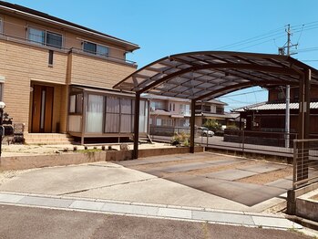 ヨサパーク メリア(YOSA PARK MERIA)/当サロン前、カーポート内