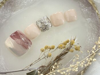 キャンアイドレッシー 府中の写真/【フットネイル¥5000~】選べるart定額クーポンも有!フットネイルで彩りをプラスして足元からお洒落を♪府中