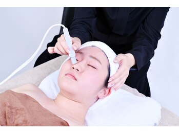 ソラ(Sola)の写真/【毛穴徹底改善】凸凹・開き・角栓を改善!!美容液で洗う新発想の最新毛穴ケアでツヤぷるで毛穴レスなお肌に