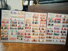 豊富なデザインで指先を彩ります♪