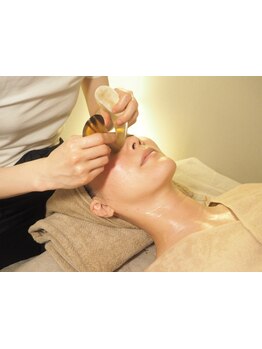 ホウレイ線・たるみ改善！予防ケア