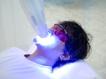 ホワイトニングカフェ 鷺沼店(WhiteningCafe)の写真/【鷺沼3分/夜20時まで】メンズ来店約4割◎喫煙/コーヒー/蓄積汚れをセルフホワイトニングでリセット！