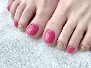 アプリコットネイル(apricot nail)の写真/どんな色を選んでもOK!フットバスやマッサージ付きの贅沢なケアで輝く足元へ♪ご新規様なら他店オフ半額★
