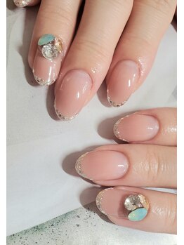 ユイアス(YUias...)/グラデビジューネイル