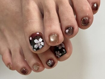 イミュネイル(imyu.nail)の写真/リクライニングでらくらく♪大人可愛い足元を演出し、素足美人に!豊富なデザインで足元からお洒落を満喫★