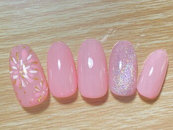 リラ(RIRA)/定額6300円ネイル