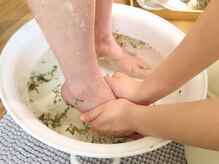 ボウアンドアロウ 神楽坂(bow&arrow)の雰囲気（季節ごとのシーズンメニューも人気☆夏のフットバスはよもぎ！）
