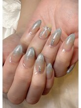 イリス(iris)/マググラデーションネイル