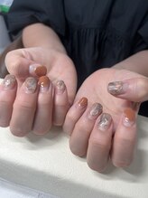 ステラネイル(Stela Nail)/マーブル変形フレンチ