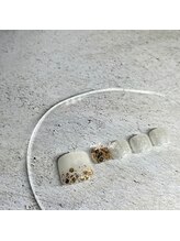 エクラ(eclat)/ゴールド×ホワイト