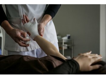 えがお鍼灸整骨院 栗東院/