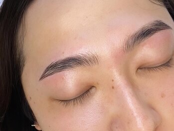 レクラ(L'eclat)の写真/【アイブロウスタイリング/話題のHBL】眉毛のお悩み解消！骨格に合った美眉デザインをご提案いたします。