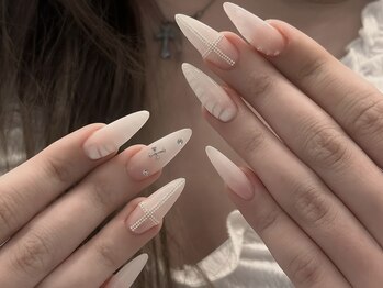 ミュウミュウ(miumiu)/春ネイル