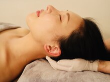 ユニヴェール/ザロータス(UNIVERS/THE LOTUS)/美小顔コルギ