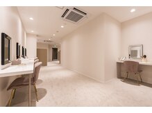 クララジャパン(CLALA JAPAN)/メイクルーム２