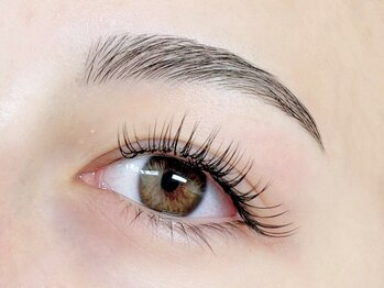 アリューミー アイラッシュ 渋谷宮益坂店(Allu.Me Eyelash)の写真/【SNS映え★韓国束感マツエク★フラットラッシュ】自然と盛れて大人可愛い印象に♪+LEDエクステで持ちもUP!