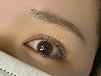 アルク(ARC)の写真/初めての方にも◎ナチュラルな目元で印象的な目元を演出します☆自まつげが際立つ自然な仕上がりでモチも◎