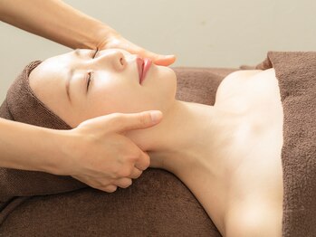 アイズ 横浜店(ize)/